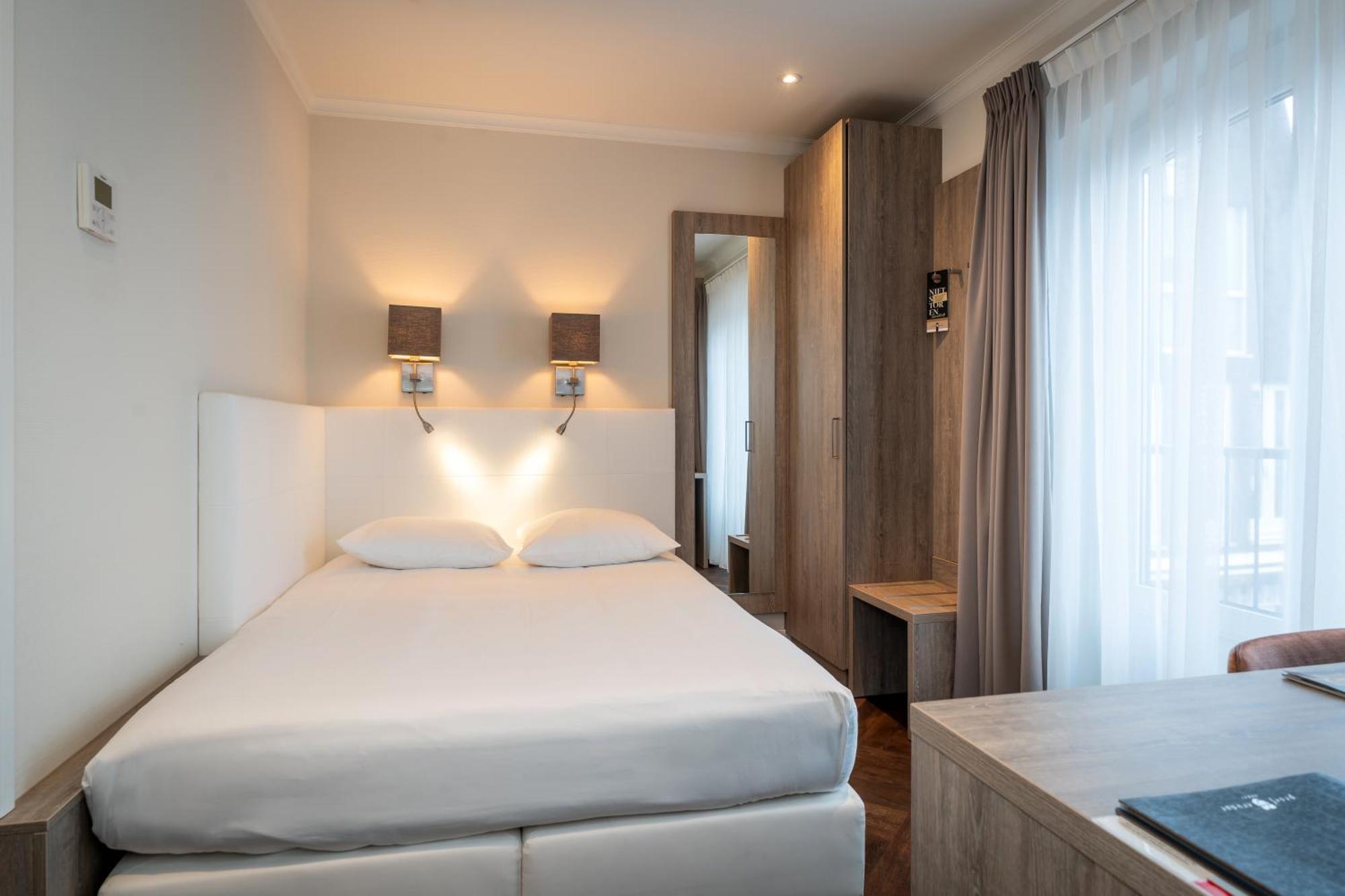 Hotel De Lindeboom Den Burg Εξωτερικό φωτογραφία